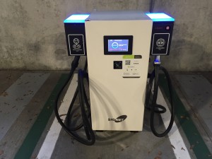 Seven Nissan Quick Chargers have been installed around the Tampa Bay area, including one in the USF St. Petersburg parking garage. The chargers are able to charge electric cars in 30 minutes or less. 